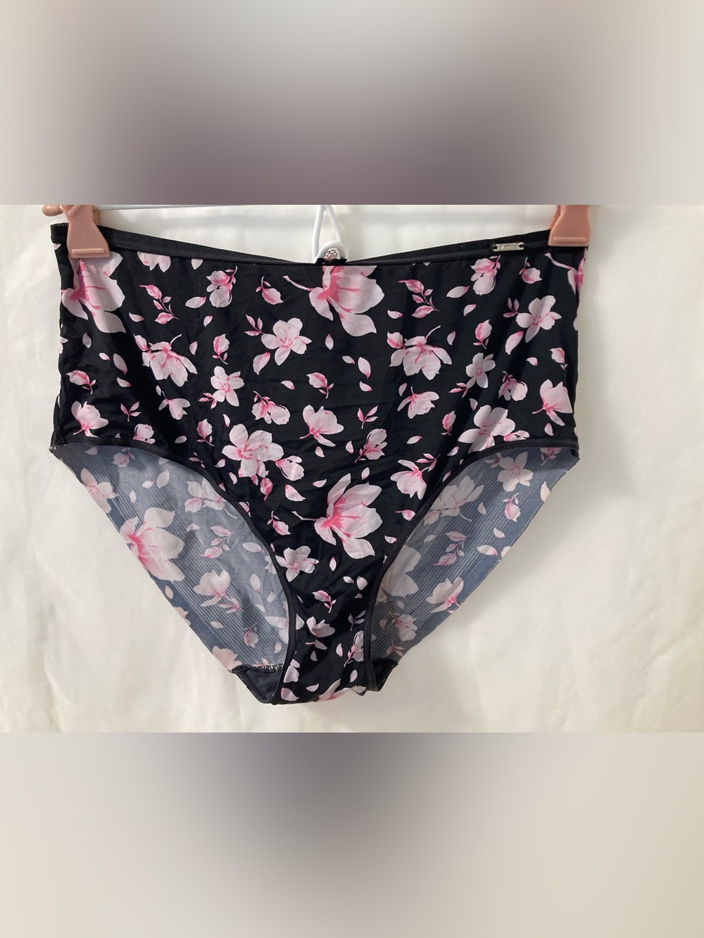 La Vie en Rose Floral High-Waist Bikini Bottom Black Pink M